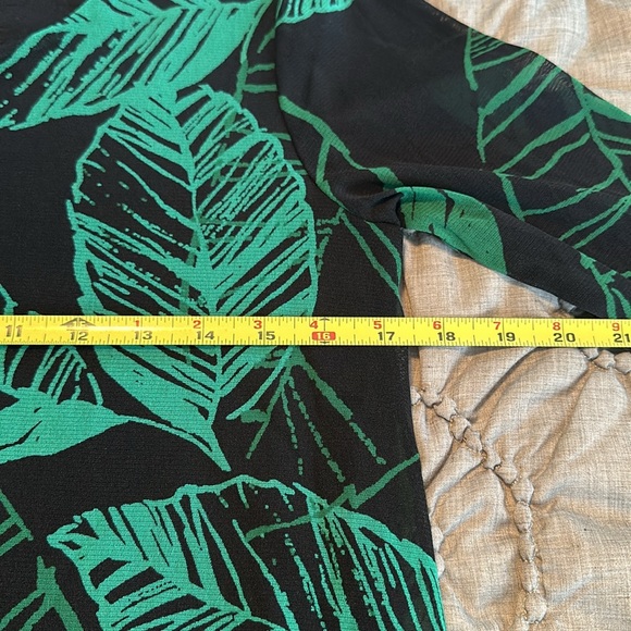 Alfani size small beautiful leaf tunic top 💚 - Picture 11 of 11